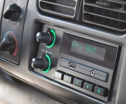 Chevrolet GM S-10 S15 Lumina RetroSound 1.5 DIN Radio New York RetroRadio AUX FM 