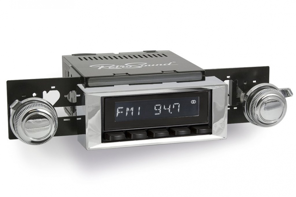 RETROSOUND HERMOSA INDASH RADIO KIT 197783 CJ5 / 197686 CJ7 / 1981