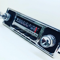 SILVER-SERIES AM/FM RADIO ASSEMBLY : 1966-76 INTERCEPTOR / 1966-71 FF (JENSEN)