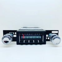 SILVER-SERIES AM/FM RADIO ASSEMBLY : 1968-1970 SCOUT 800A / 1970-1971 SCOUT 800B / 1971 SCOUT 810 / 1971-1980 SCOUT II / 1976-1980 SCOUT II TERRA / 1977-1979 SUPER SCOUT II (INTERNATIONAL)