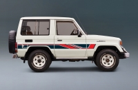 BAROSSA BODY STRIPES KIT : LJ70/LJ71/BUNDERA SWB LAND CRUISER (WITHOUT WHEEL FLARES)